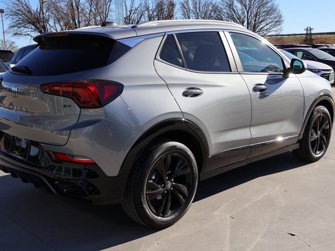Used 2024 Buick Encore GX Sport Touring image 6