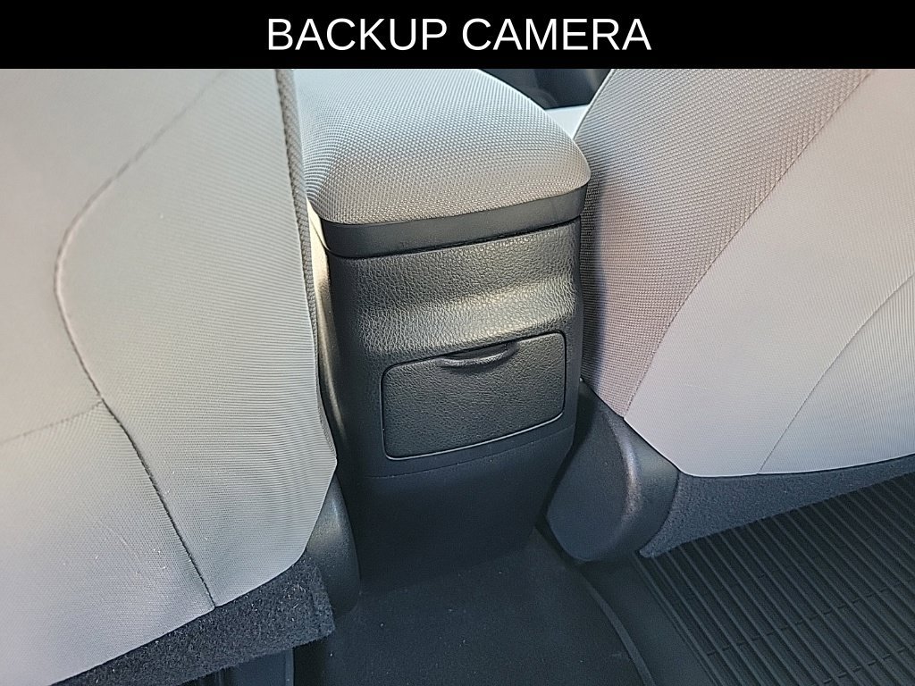 Used 2017 Toyota Corolla LE FWD image 9