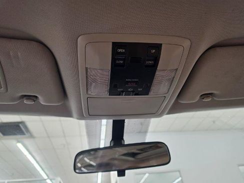 Used 2013 Lexus CT 200h w/ Seat Comfort Pkg FWD image 29