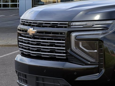 New 2026 Chevrolet Suburban High Country w/ Sun And Tow Package AWD/4WD image 14