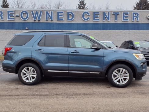 Certified 2019 Ford Explorer XLT w/ Equipment Group 202A image 3