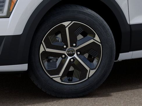 New 2026 Kia Niro LX FWD image 9