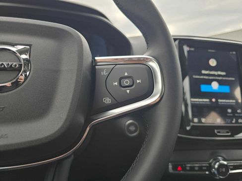 New 2026 Volvo XC40 B5 Plus w/ Protection Package Premier image 32