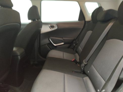 Used 2022 Kia Soul LX w/ Technology Package image 18