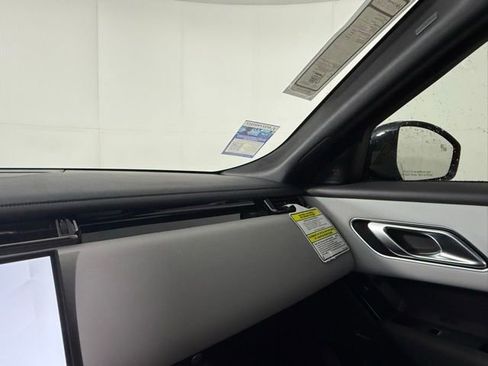 New 2026 Land Rover Range Rover Velar Dynamic SE image 15