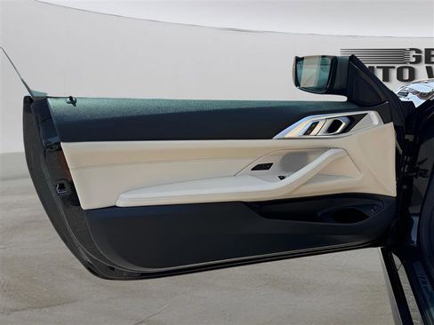 Used 2022 BMW M440i Coupe w/ Premium Package image 11