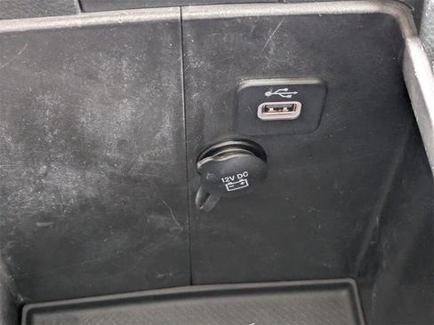 Used 2018 Jeep Wrangler Unlimited Sport w/ Connectivity Group image 30