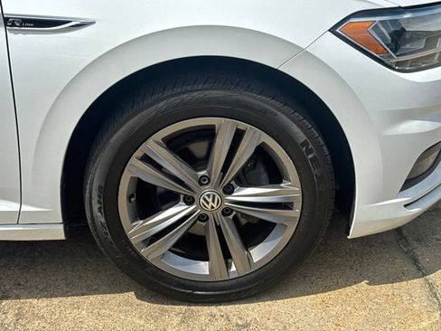 Used 2019 Volkswagen Jetta R-Line FWD image 32