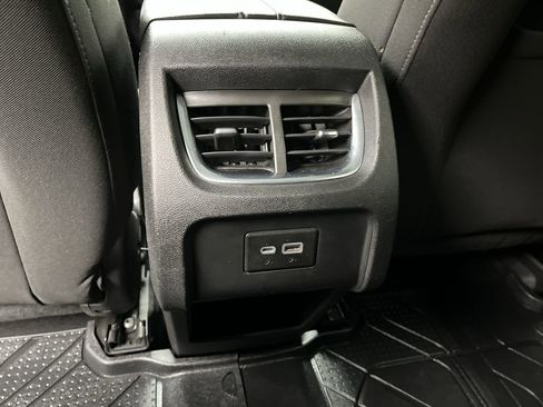 Used 2019 Chevrolet Blazer LT image 11