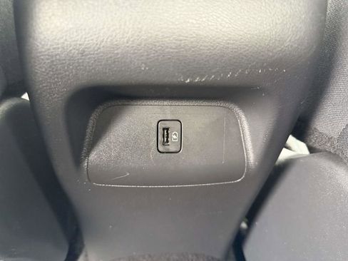 Used 2024 Nissan Sentra SV FWD image 22