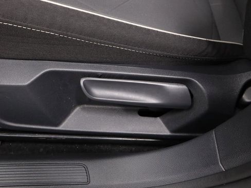 Used 2025 Volkswagen Jetta Sport FWD image 18