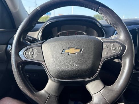 Used 2018 Chevrolet Traverse LT AWD/4WD image 16