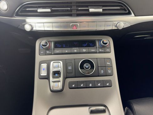 Used 2022 Hyundai Palisade Calligraphy image 23