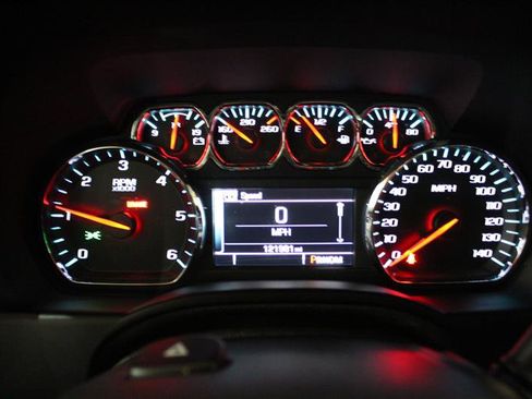 Used 2015 Chevrolet Tahoe LTZ AWD/4WD image 17