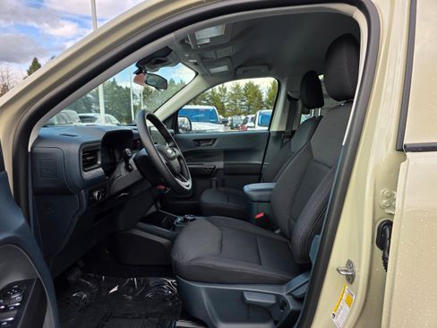 New 2025 Ford Maverick XL w/ Equipment Group 102A image 21