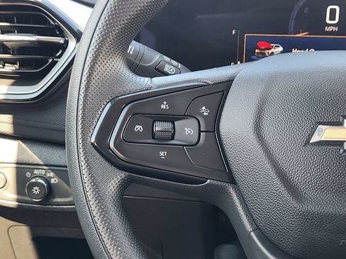 Used 2025 Chevrolet TrailBlazer LT AWD/4WD image 28