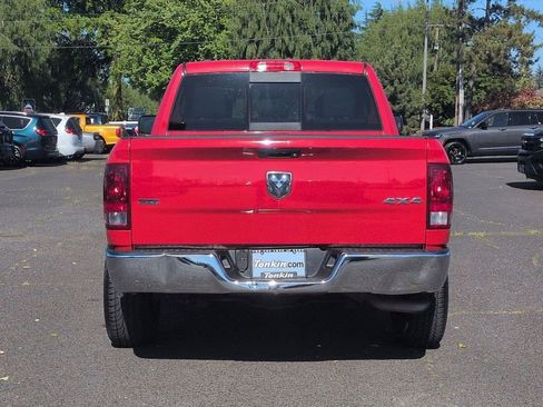 Used 2017 RAM 1500 Classic SLT AWD/4WD image 4