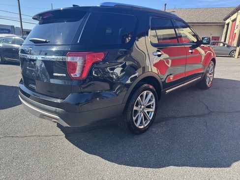 Used 2016 Ford Explorer Limited image 9