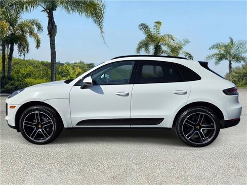 Used 2021 Porsche Macan AWD/4WD image 2