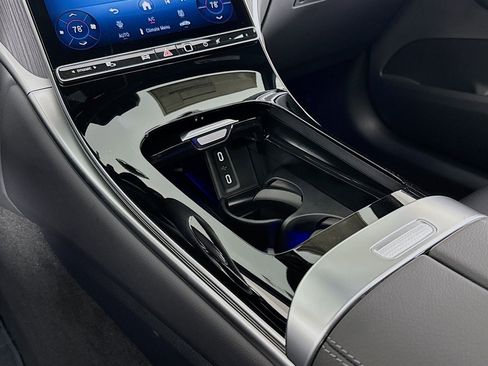 New 2026 Mercedes-Benz GLC 300 image 5