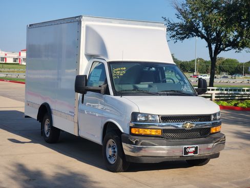 New 2024 Chevrolet Express 3500 w/ Power Convenience Package image 2