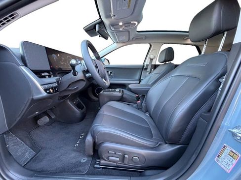 Used 2025 Hyundai Ioniq 5 Limited image 13