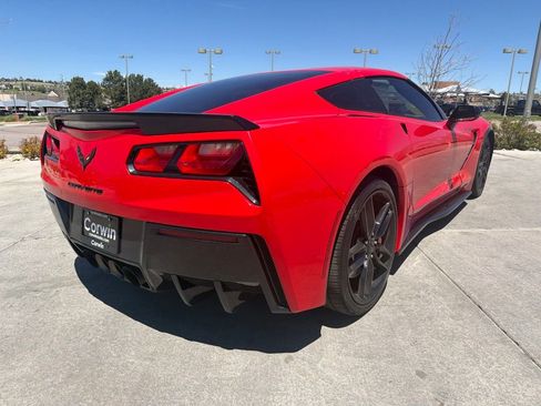 Used 2018 Chevrolet Corvette Stingray Coupe RWD image 6