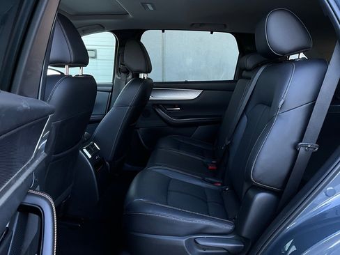 Used 2025 MAZDA CX-70 3.3 Turbo w/ Preferred Package image 12