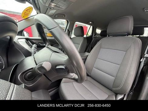 Used 2024 GMC Terrain SLE FWD image 18