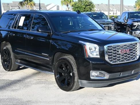 Used 2019 GMC Yukon Denali image 7