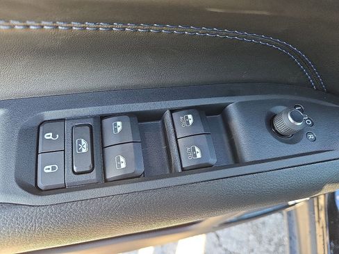 New 2026 Jeep Compass Limited w/ Sun, Sound & Navigation Group image 15