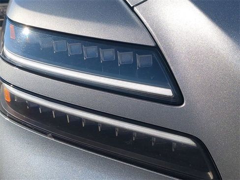 Used 2025 Genesis GV80 2.5T Standard image 9