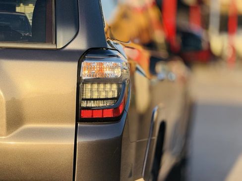 Used 2016 Toyota 4Runner Limited image 13