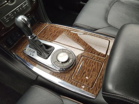 Used 2019 Nissan Armada SL w/ Premium Package image 26