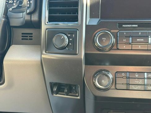 Used 2019 Ford F150 XLT AWD/4WD image 31