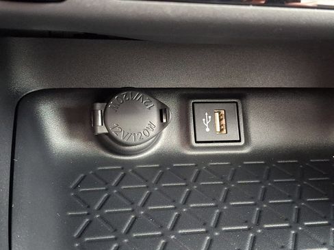 Certified 2025 Toyota RAV4 XLE w/ Convenience Package image 27