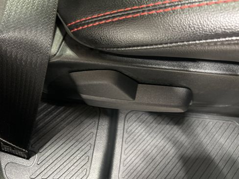 Used 2023 Ford Explorer ST-Line w/ Class IV Trailer Tow Package image 41