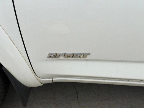 Used 2009 Toyota RAV4 Sport FWD image 9