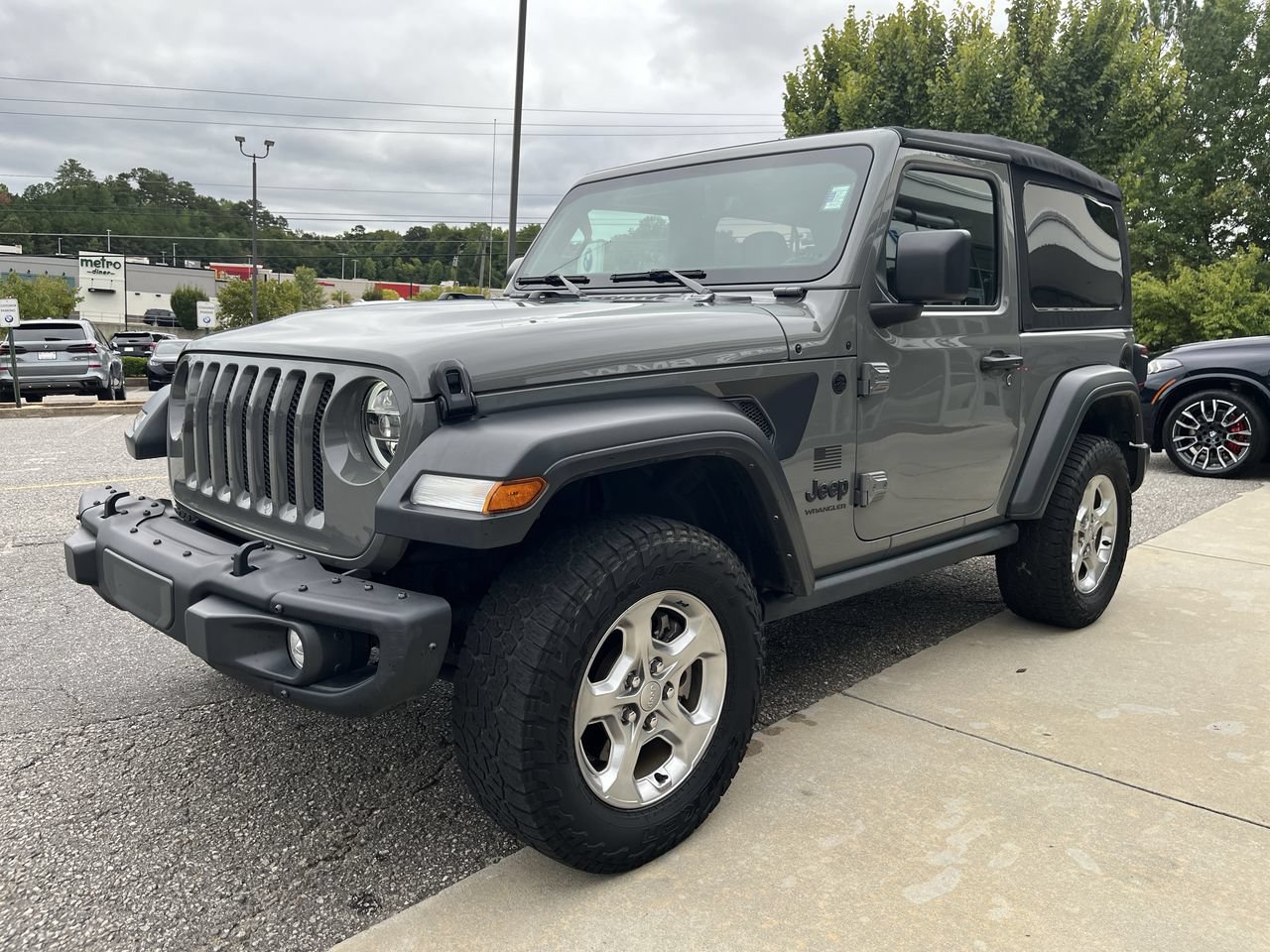 Used 2021 Jeep Wrangler Sport AWD/4WD image 4