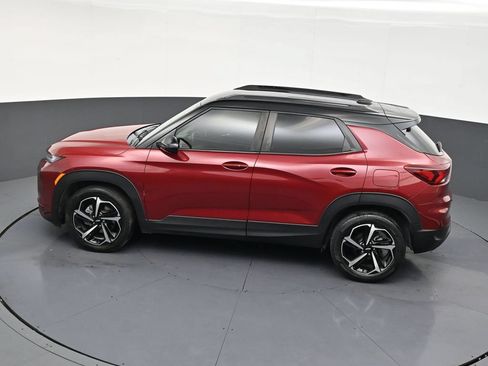 Used 2022 Chevrolet TrailBlazer RS w/ Technology Package FWD image 12