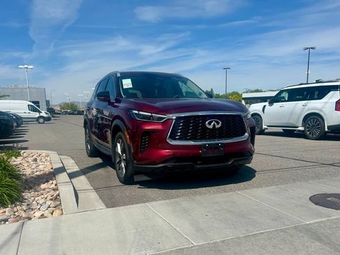 Used 2023 INFINITI QX60 Luxe w/ Performance Audio Package AWD/4WD image 4