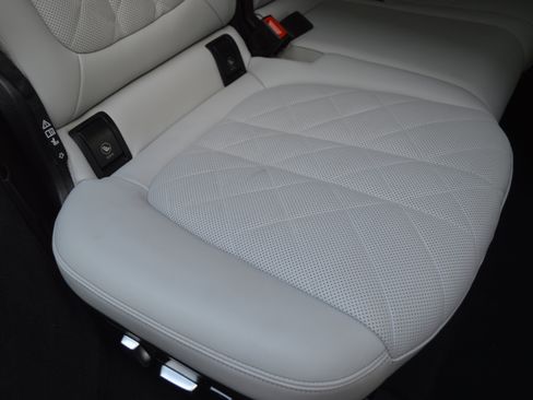 Used 2026 BMW X7 xDrive40i AWD/4WD image 34