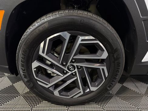 Used 2025 Hyundai Tucson Limited AWD/4WD image 11