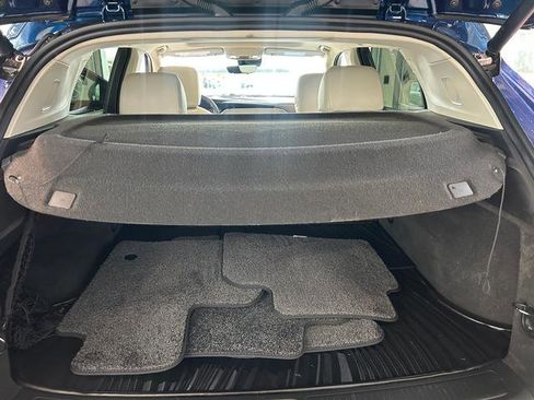 Used 2022 Buick Envision Avenir w/ Technology Package II image 25