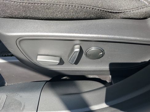 Used 2024 Ford Escape Active image 11