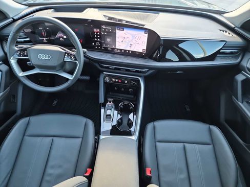 Certified 2025 Audi Q5 Premium Plus w/ Premium Plus image 14