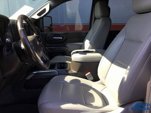 Used 2020 Chevrolet Silverado 3500 LTZ w/ LTZ Premium Package image 30