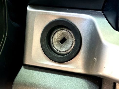 Used 2024 Ford F250 XLT AWD/4WD image 16