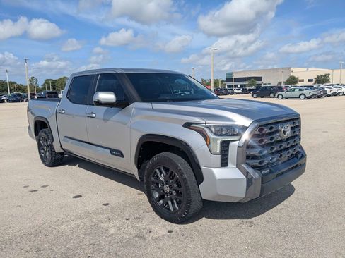 Used 2024 Toyota Tundra Platinum AWD/4WD image 3