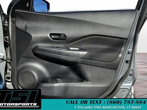 Used 2022 Nissan Kicks S image 24